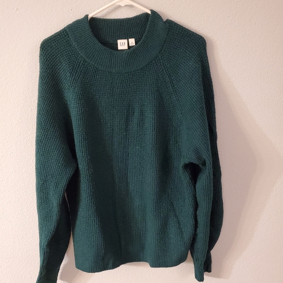 GAP Sweaters - Swetear